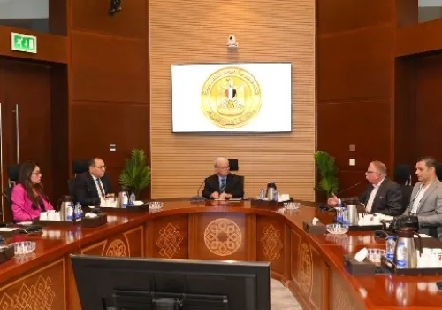نائب رئيس الوزراء يراقب تقدم مشروع تطوير صناعة الغزل والنسيج لتعزيز الاقتصاد المصري