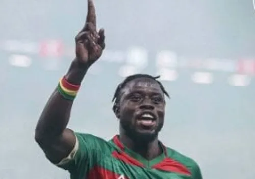 الأهلي المصري يستهدف مهاجم مولودية الجزائر لتعزيز خط الهجوم في الصيف المقبل