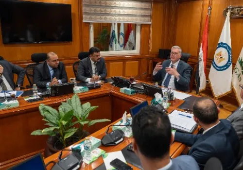 وزير البترول يعزز فرص الاستثمار في التعدين من خلال نظام القطاعات المفتوحة