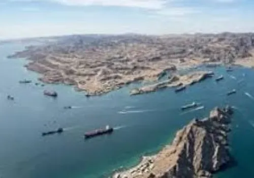 إيران تبدأ تنفيذ اتفاقية إدارة مضيق هرمز مع أمريكا: خطوات جديدة نحو استقرار الملاحة البحرية