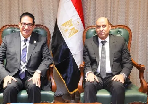 وزارة العمل تطلق مراكز تدريب جديدة لتأهيل طلاب جامعة القاهرة لسوق العمل