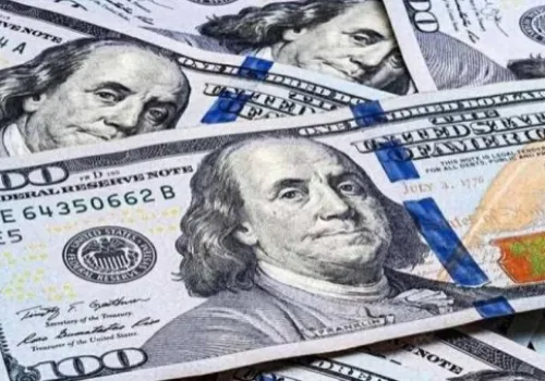 استقرار ملحوظ في سعر الدولار بالسوق الرسمية اليوم: تفاصيل الأسعار بين البنوك