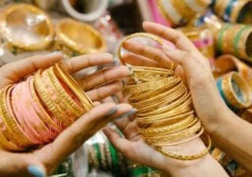 استقرار سعر الذهب في مصر: عيار 21 يسجل 6150 جنيهاً اليوم الخميس 18 يونيو 2026