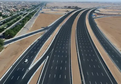 غلق مؤقت لطريق الواحات لمدة 10 دقائق في 4 مراحل.. تعرف على المواعيد والتفاصيل