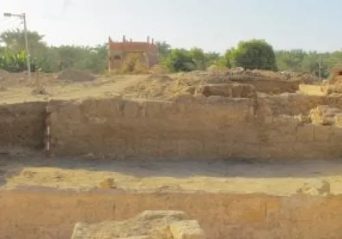 اكتشاف أثري جديد يسلط الضوء على معمار معبد القصر القديم في الواحات البحرية ويعزز تاريخ الحضارة المصرية