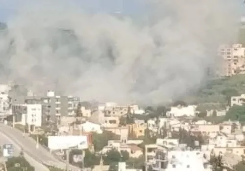 تصعيد عسكري على الحدود: جيش الاحتلال الإسرائيلي يهاجم 80 هدفًا في جنوب لبنان ويعلن عن خسائر بشرية