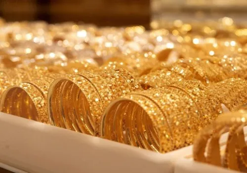 تراجع أسعار الذهب في مصر 15 جنيهاً مساء اليوم وسط تقلبات السوق