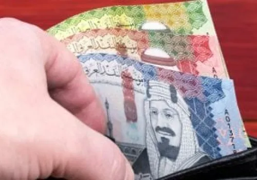 الريال السعودي ينخفض 55 قرشًا أمام الجنيه المصري: تعرف على أحدث أسعار الصرف في البنوك