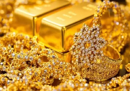 انخفاض حاد في أسعار الذهب عالمياً: خسائر تتجاوز 78 دولاراً للأوقية وسط ضغوط الدولار