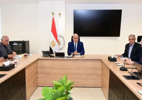 وزير الري يستعرض خطوات إنشاء مدارس تكنولوجيا المياه لتعزيز الكوادر الفنية في مصر