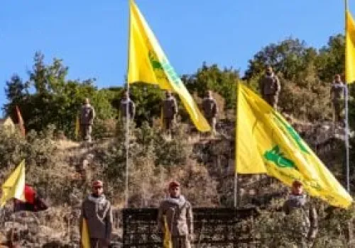 تصاعد التوتر في جنوب لبنان: الجيش الإسرائيلي يتهم حزب الله بإطلاق أكثر من 50 مقذوفاً نحو قواته