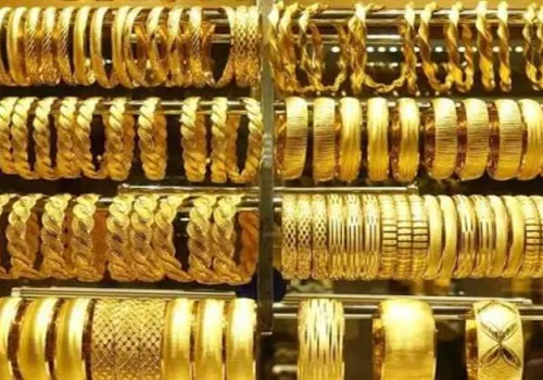 أسعار الذهب في مصر ترتفع مجددًا: زيادة ملحوظة في جميع الأعيرة والجنيه الذهب يحقق 240 جنيهاً إضافياً