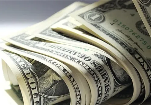 استقرار سعر الدولار أمام الجنيه المصري وسط ترقب اقتصادي في تعاملات السبت
