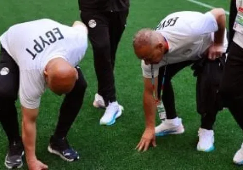 حسام حسن يتفقد ملعب مواجهة مصر ونيوزيلندا في كأس العالم 2026 استعدادًا لحسم التأهل
