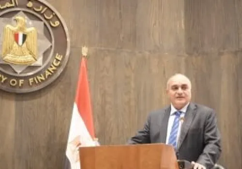 نائب وزير المالية يكرم الأمهات المثاليات والموظفين المتميزين تعزيزًا لثقافة التقدير في الأداء المؤسسي