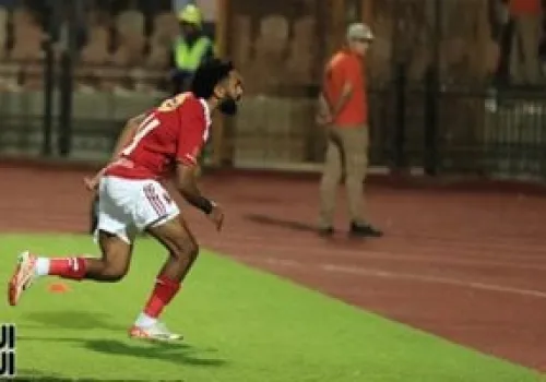 الأهلي يعلن رسميًا تجديد عقد حسين الشحات لمدة موسمين لتعزيز صفوف الفريق