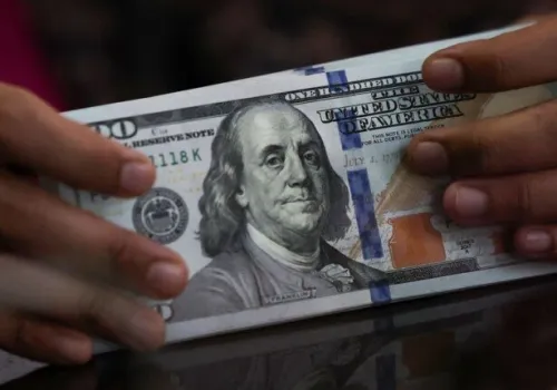 استقرار سعر الدولار أمام الجنيه المصري في ختام تعاملات الأحد 21 يونيو 2026: تفاصيل الأسعار في البنوك