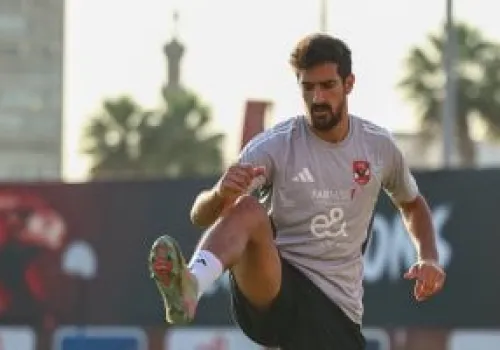 الأهلي يقرر تخفيض العقود: رحيل محتمل لنجوم الفريق في سوق الانتقالات الصيفية
