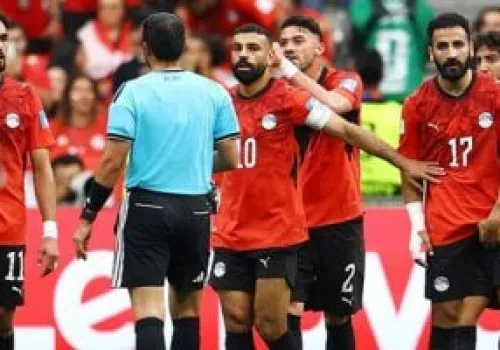 تبديل اضطراري في صفوف منتخب مصر: حمدي فتحي يغادر الملعب للإصابة وربيعة يحل محله ضد نيوزيلندا