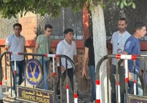 طلاب الثانوية العامة يستعدون غدًا لأداء امتحانات اللغة الثانية والاقتصاد والإحصاء