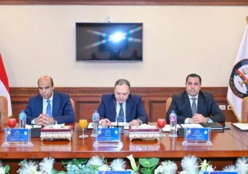 تعاون بين النيابة العامة ووزارة المالية لإطلاق مزادات علنية للمركبات المصادرة بدءًا من يوليو