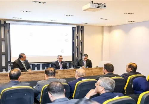 وزير التخطيط يكشف عن نمو الاقتصاد المصري 5.1% ويتوقع ارتفاعه إلى 5.4% العام المقبل مع التركيز على حوكمة الاستثمارات