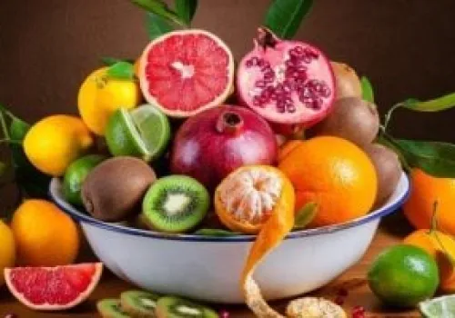 باحة الفواكه الصيفية: وجهة سياحية مميزة تعزز الاقتصاد المحلي