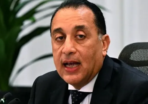 نائب رئيس الوزراء يزور مصانع الفلنكات والمواسير بحلوان ويشدد على أهمية دعم الصناعة المحلية
