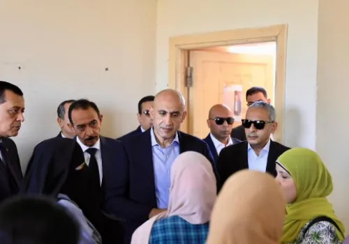 وزير التعليم يُلزم أولياء الأمور بتحمل تكاليف إصلاح الأضرار في مدرسة بسوهاج بعد واقعة شغب من الطلاب