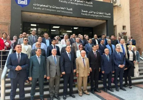 إسلام عزام: شراكة استراتيجية لتعزيز الوعي بالأنشطة المالية غير المصرفية في مؤتمر أكاديمية السادات