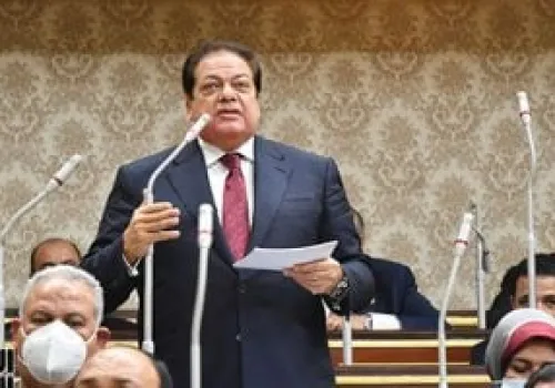 محمد أبو العينين: ضرورة اعتماد رؤية تسويقية جديدة لتعزيز مكانة مصر عالميًا