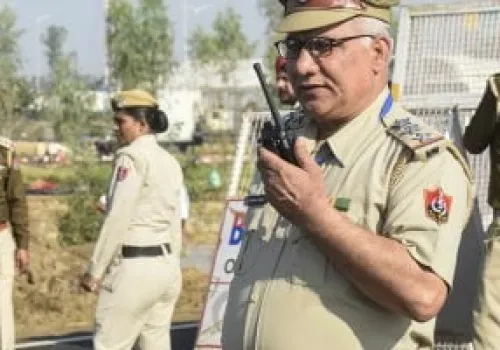حريق مدمر في مركز تدريب شمال الهند يودي بحياة 14 شخصًا ويثير حزنًا واسعًا