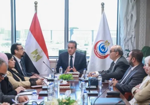 اجتماع وزير الصحة لمتابعة إنشاء مجمع تصنيع الأجهزة التعويضية: خطوة نحو تحسين حياة ذوي الاحتياجات الخاصة