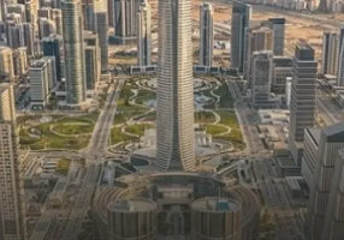 العاصمة الإدارية الجديدة: انطلاق أكبر مجمع حكومي في مصر بتقنيات الذكاء الاصطناعي