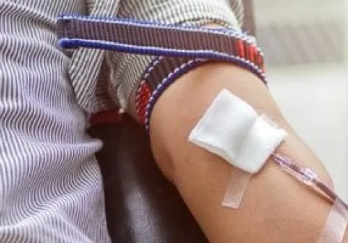 عقوبات تصل لمليون جنيه: قانون جديد ينظم التبرع بالدم ويعزز سلامة المتبرعين