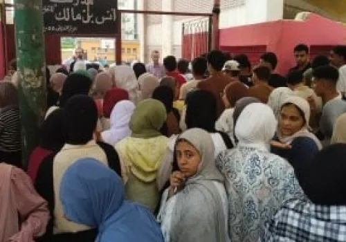 وزارة التعليم تحدد بدء دخول طلاب الثانوية العامة للجان الامتحانات في الساعة 8:15 صباحًا