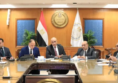 وزير التعليم يراقب امتحانات الثانوية العامة ويؤكد ضرورة التعامل الفوري مع أي معوقات