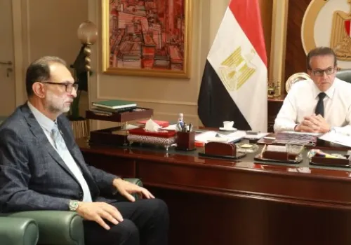 تعزيز سلامة الغذاء في مصر: اجتماع تنسيقي بين وزارة الصحة والهيئة القومية لسلامة الغذاء لضمان حماية المواطنين