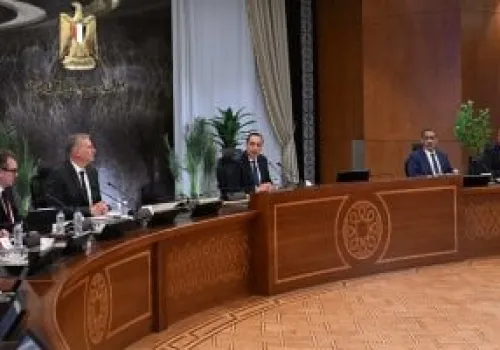 رئيس الوزراء مدبولي يترأس اجتماع الحكومة الأسبوعي لمناقشة تطوير الأمن الغذائي والقطاعات الحيوية في مصر