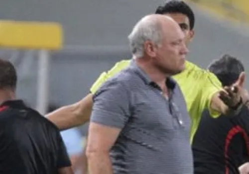 الأهلي يستعيد عرش الدوري المصري رقم 38 في ذكرى تاريخية مع مارتن يول