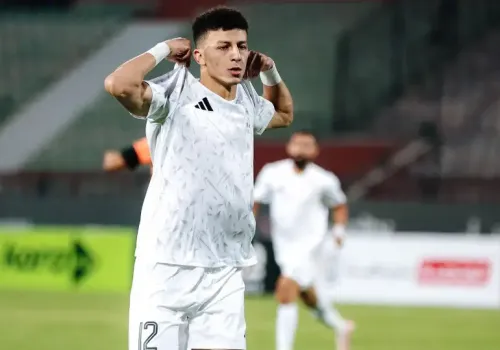 الأهلي يقترب من ضم علي محمود بعد اتفاق نهائي مع إنبي.. خطوة واحدة تفصل بين الصفقة والإعلان الرسمي
