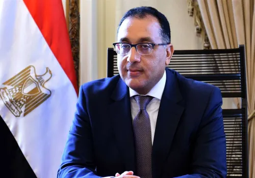 مدبولي يرأس اجتماع الحكومة لمتابعة أسعار السلع والمشروعات القومية الحيوية