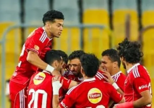 الأهلي يعيد هيكلة عقود اللاعبين بعد كأس العالم لضمان الاستقرار الفني والمالي