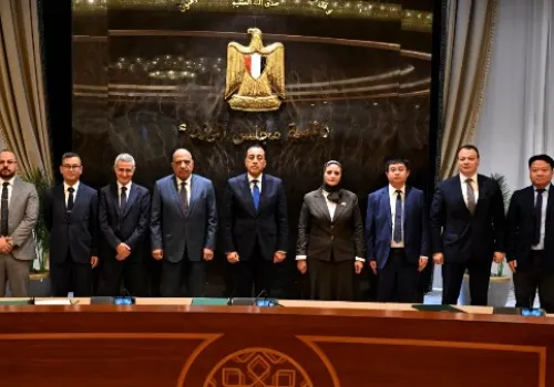 مصر تطلق أول مصنع لتوربينات الرياح في تعاون مع شركة صينية لتعزيز الطاقة المتجددة