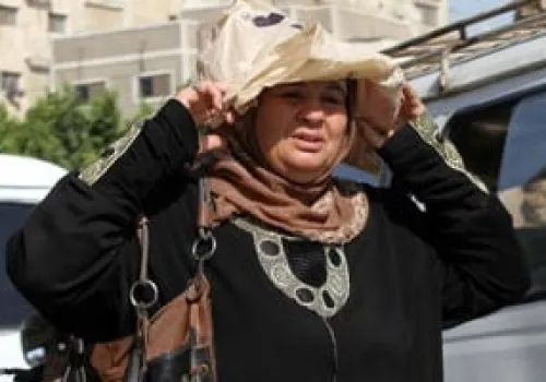 الأرصاد الجوية تكشف عن تقلبات مناخية قادمة في مصر: درجات الحرارة المتوقعة حتى الإثنين