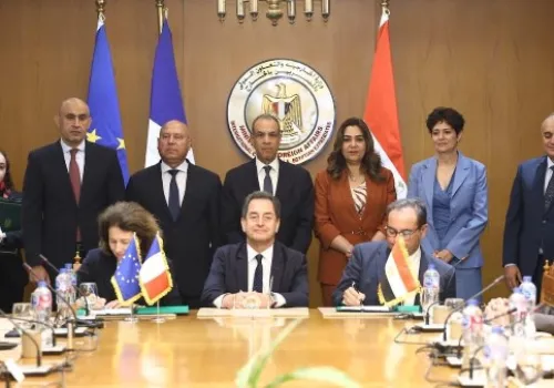 مصر توقّع اتفاقية تمويل مشروع الصناعة الخضراء المستدامة بقيمة 45 مليون يورو لتعزيز الاقتصاد الأخضر