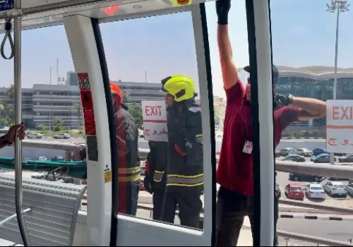 مطار القاهرة ينجح في تجربة طوارئ لمحاكاة تعطل القطار الآلي لتعزيز الاستجابة للأزمات