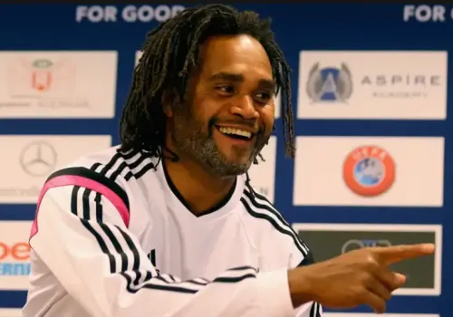كاريمبو: محمد صلاح أحد أساطير كرة القدم الحديثة بجانب ميسي ورونالدو