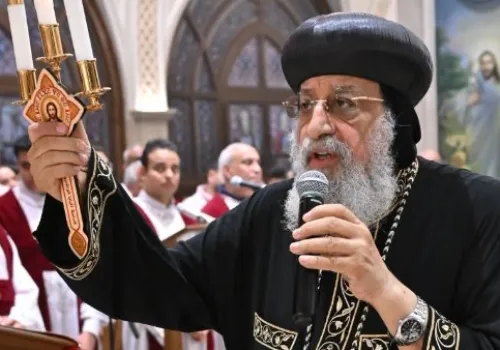 البابا تواضروس الثاني يواصل سلسلة "القوانين الروحية للحياة" بتناول "قانون الحب" في عظة الأربعاء | صور