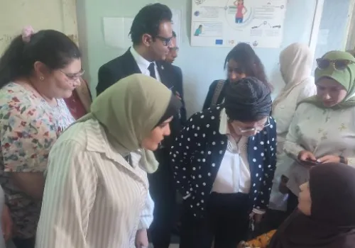 استبعاد مديرة المركز الطبي العام بسوهاج بعد تقييم أداء الخدمات الصحية في جولة ميدانية لنائب وزير الصحة